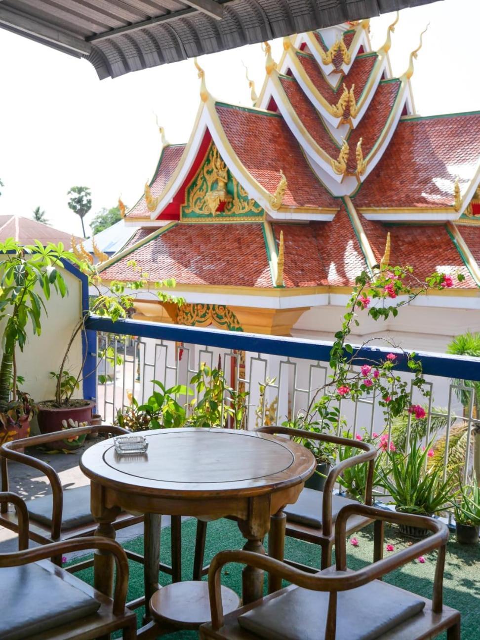 Kfg Guesthouse Тхакхэк Экстерьер фото